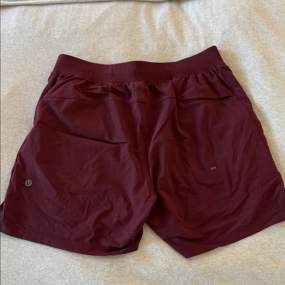 Lululemon Mens License to Train Short Size M Athletic Workout 3 excellent cond - Picture 8 of 8